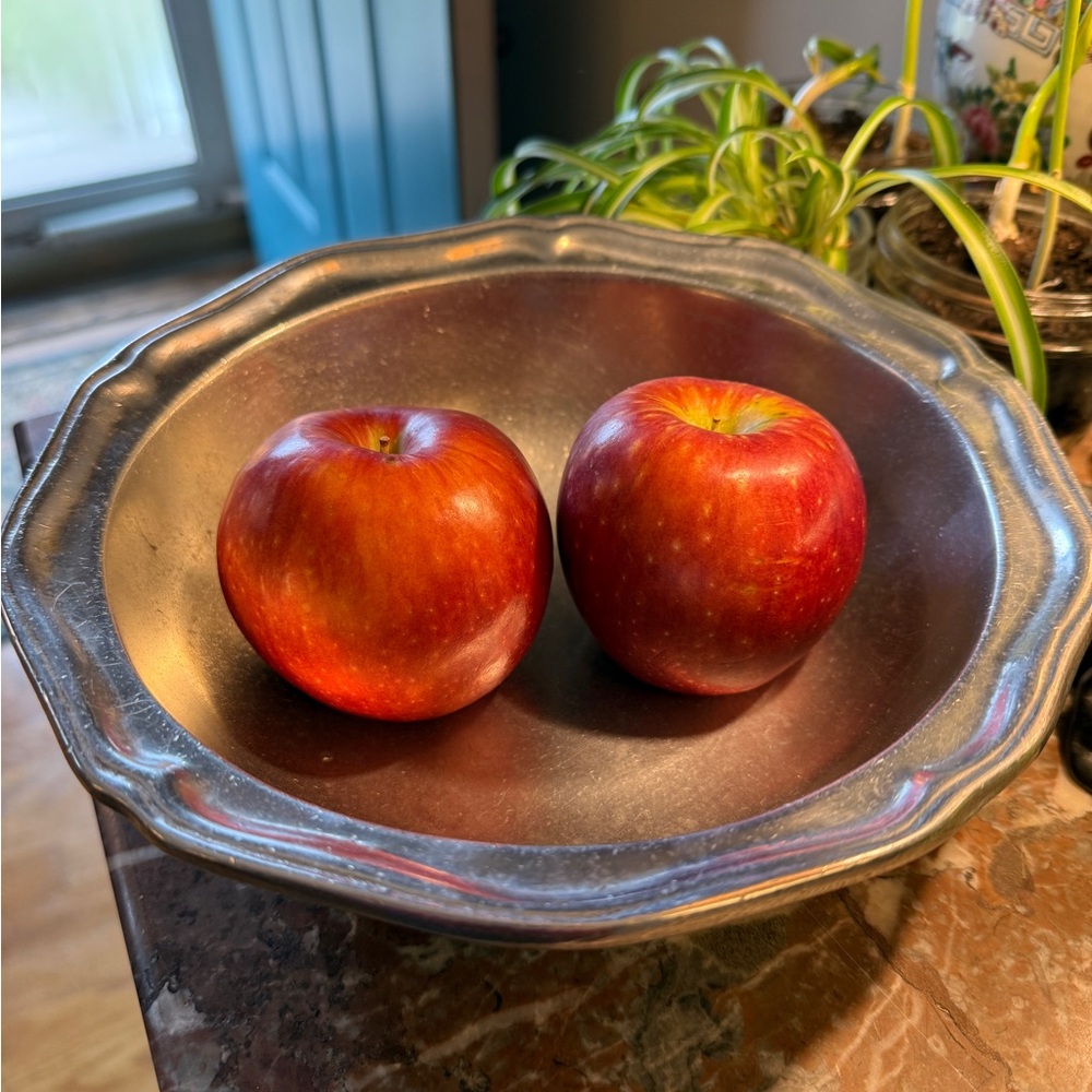 Vintage Wilton Armetale Serving Bowl